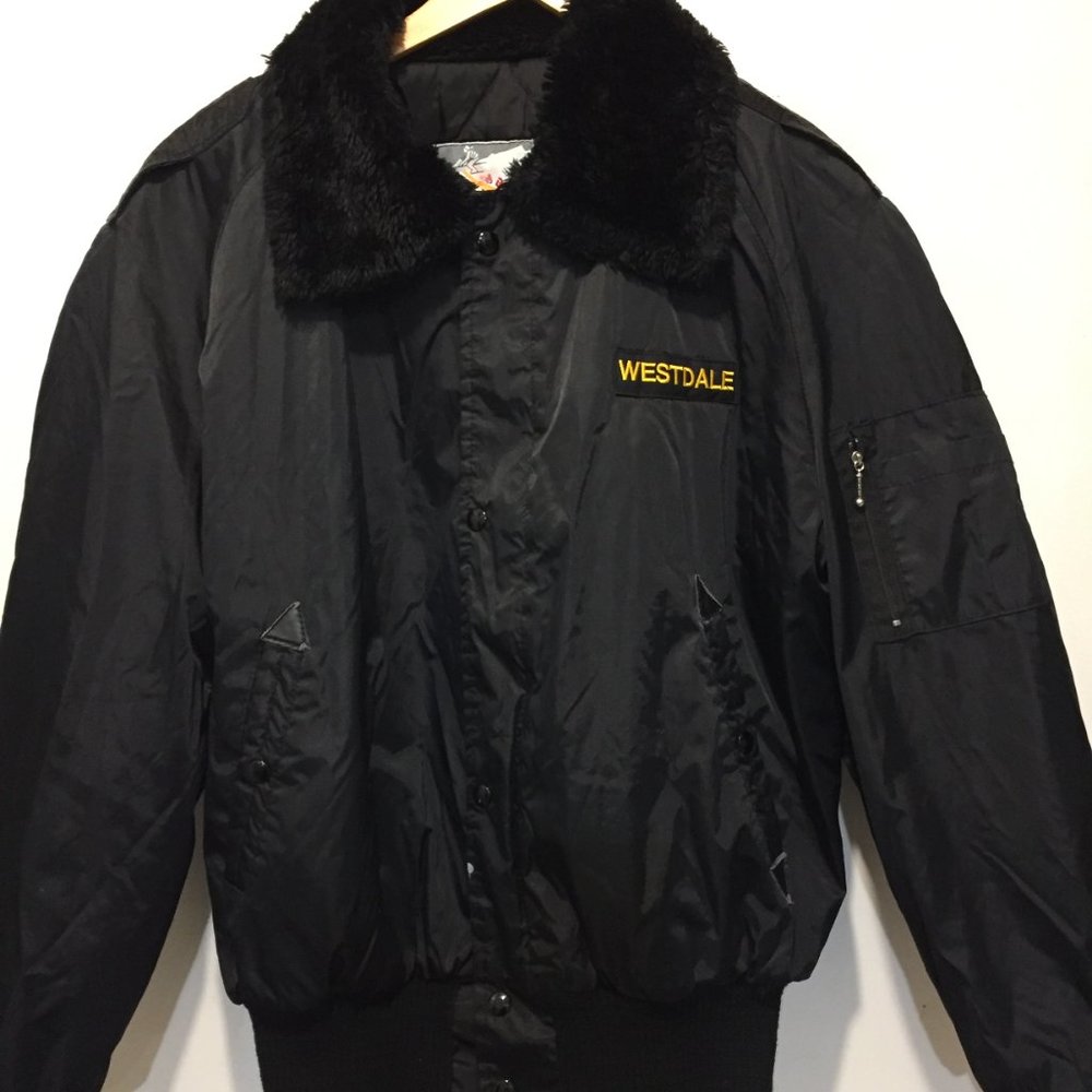 VINTAGE GOLDEN BAY BOMBER JACKET SIZE L